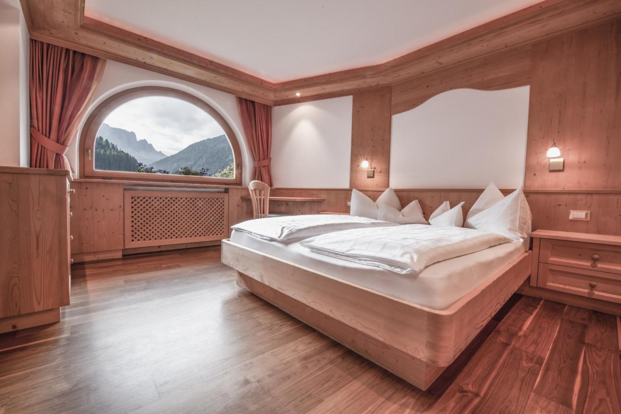 Apartments Sunela Selva di Val Gardena Exterior photo